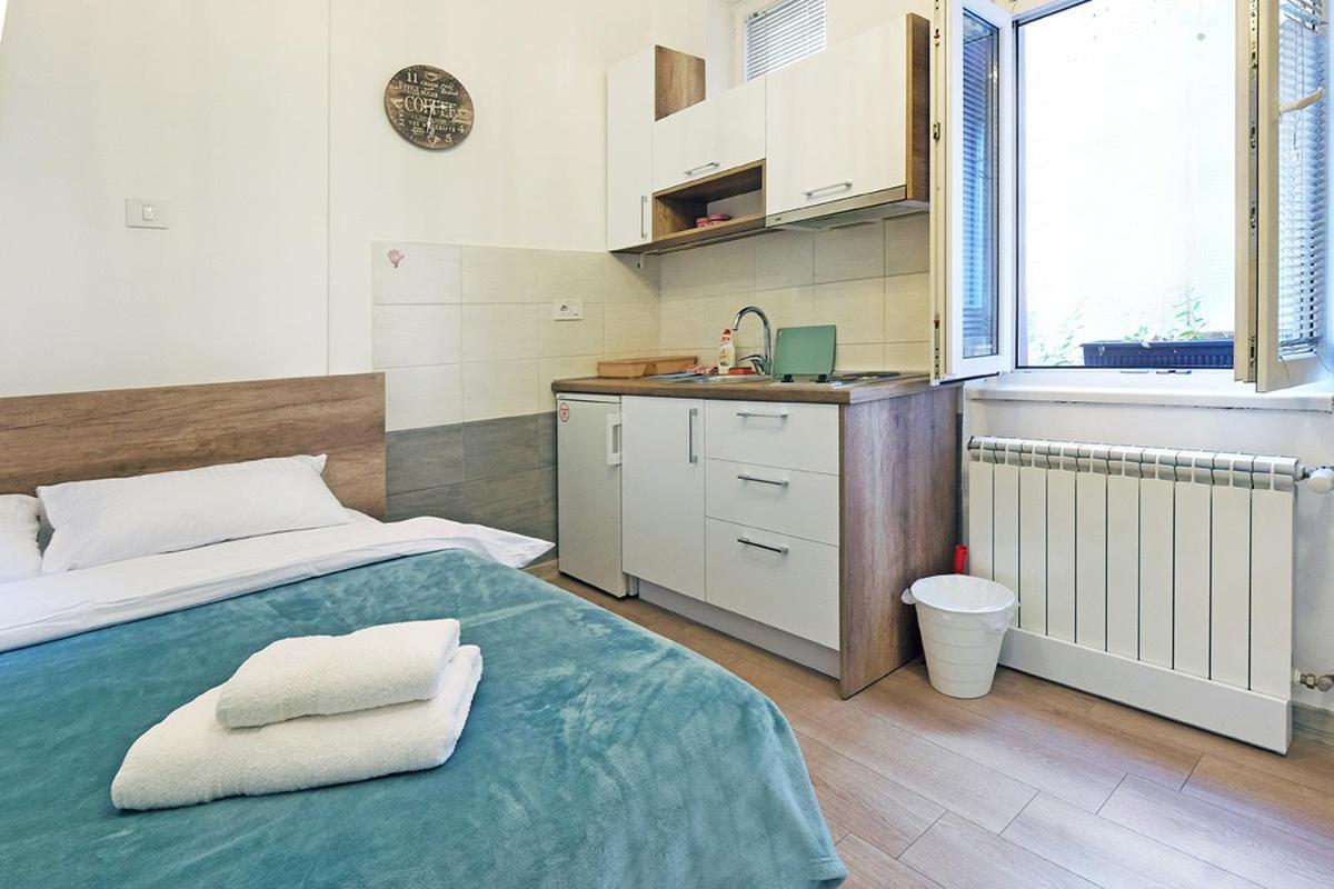 Ikar Apartments Belgrade Room photo